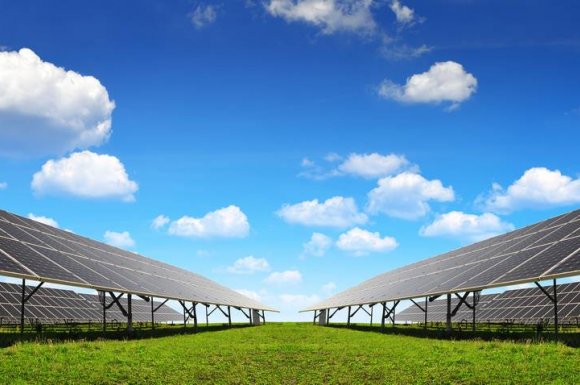 Pose de panneaux photovoltaïques au sol - Caubios-Loos - Avengy